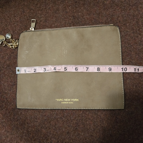 Marc New York Andrew Marc Envelope Clutch In Soft Beige - Picture 2 of 8